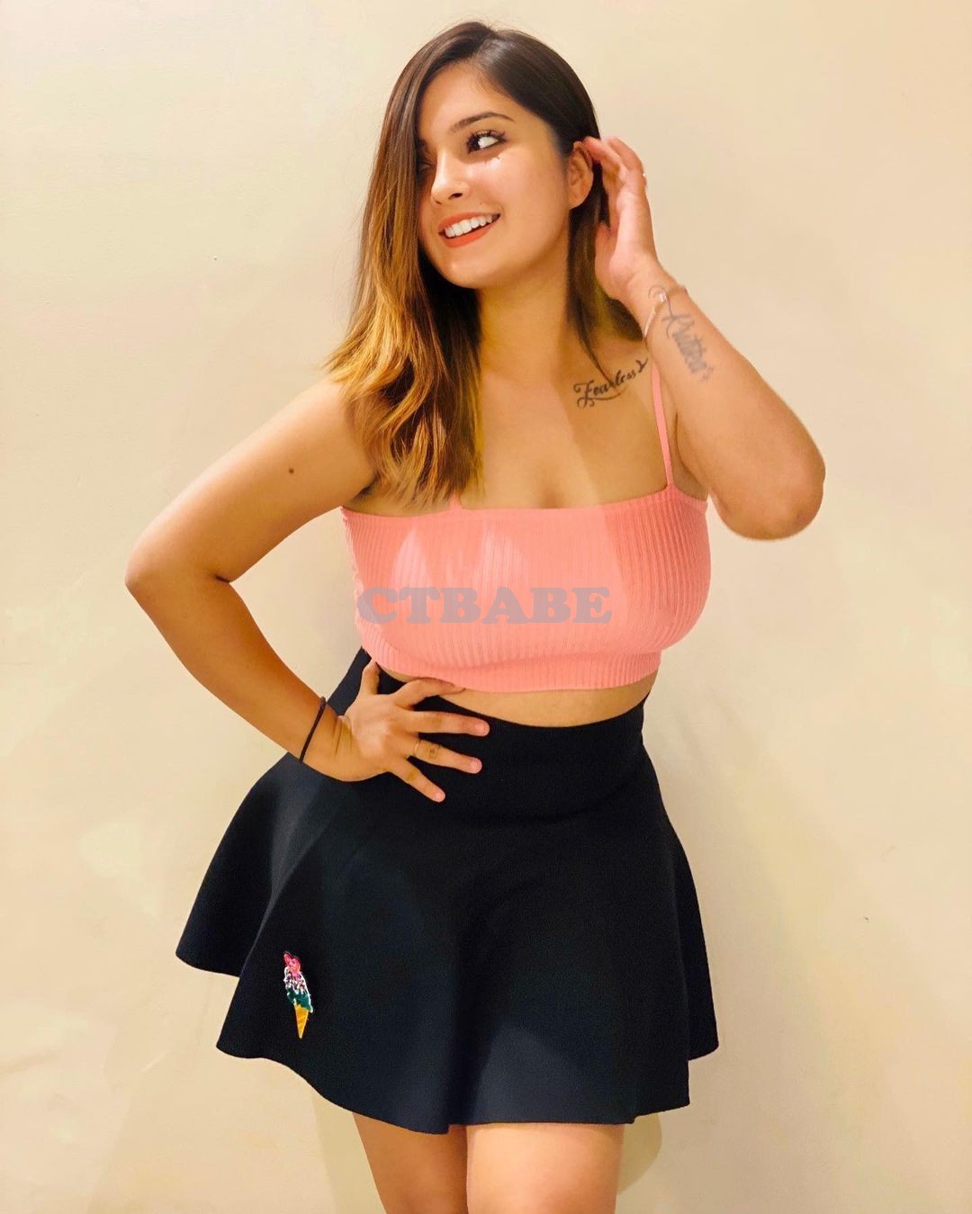 +918130638424 call girls in hauz khas, incall & outcall 24x7 available 