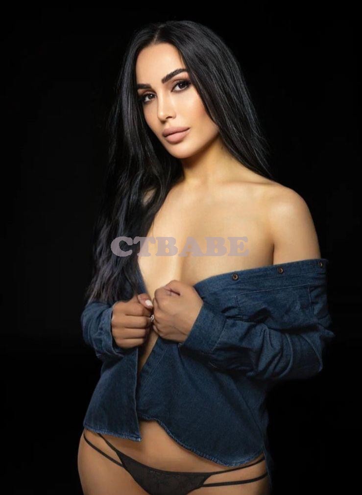 Farah High Class Actress Call Girls In Delhi Five Star Hotel Only 9999032909