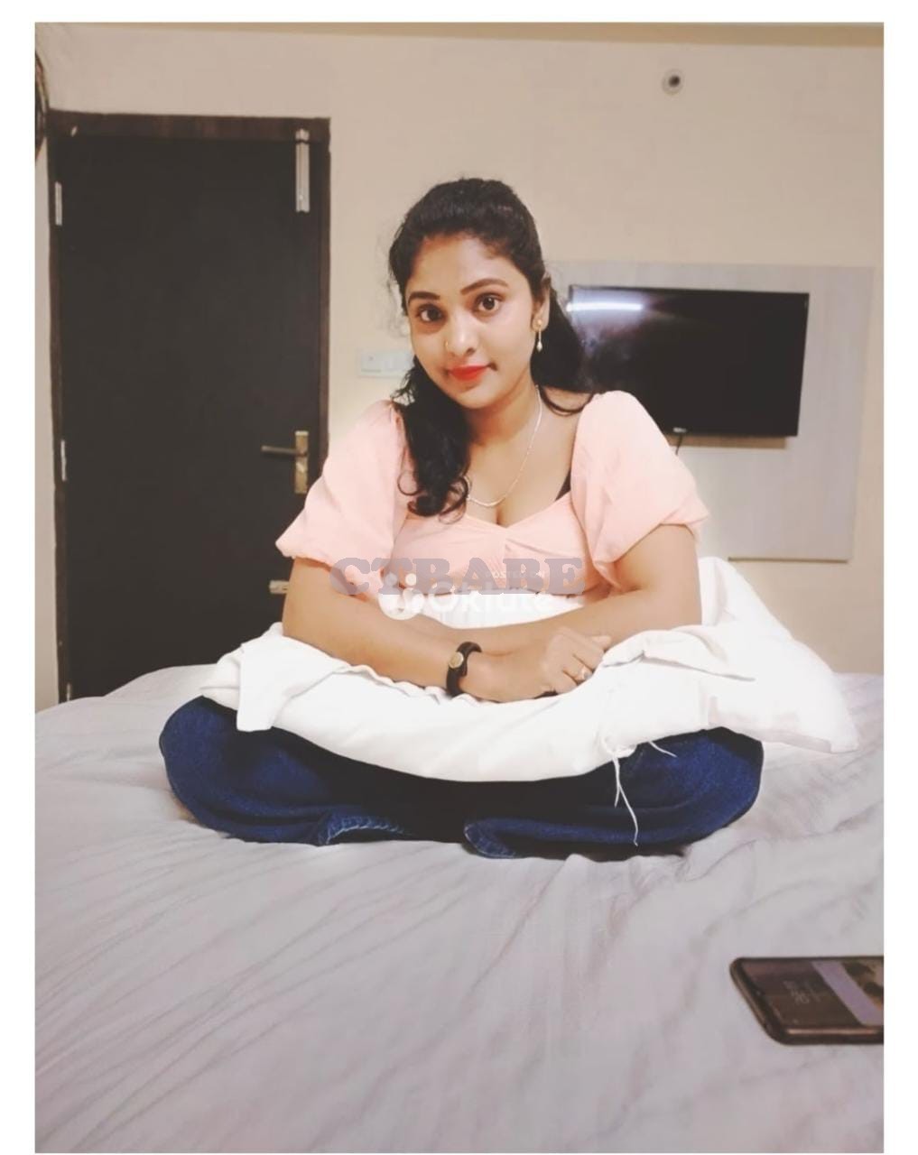 Independent college girl no advance direct Hand to Hand cash