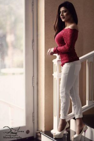 Curvy and Busty Bangalore escort available 24*7 Curvy and Busty Bangalore escort available 24*7