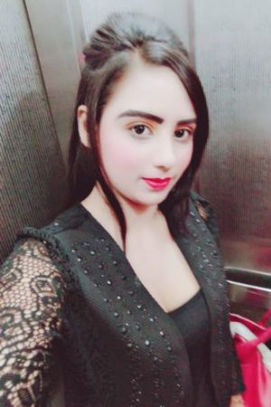 College Girl Escort near by college road (Nashik) College Girl Escort near by college road (Nashik)
