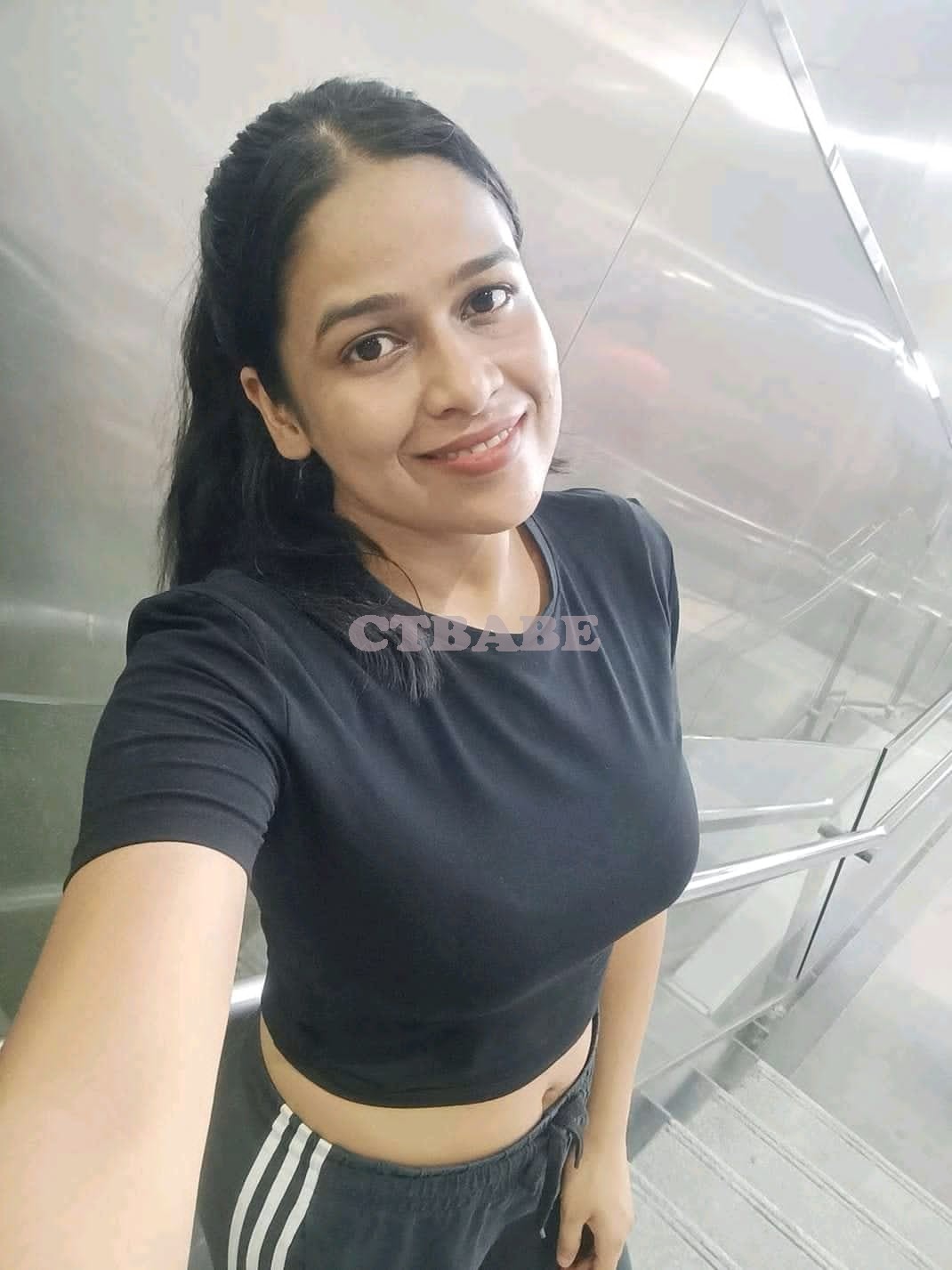 JIYA KHAN GANGTOK LOW PRICE Photo 1 of 2