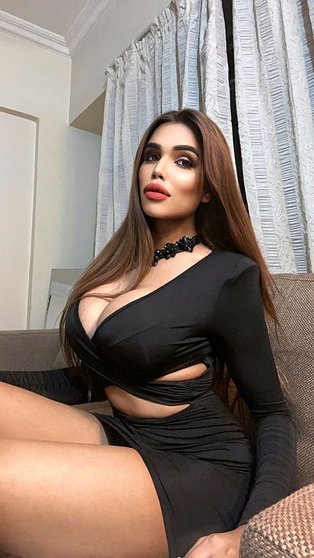 Trisha Only 3000 for Photo 1 of 1.3333333333333