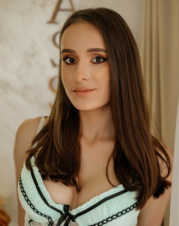 Riyasha Hot Call Girls Photo 1 of 1