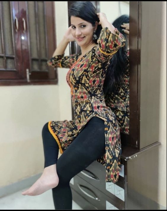 Neha Sen Energetic sexy girl Photo 1 of 1