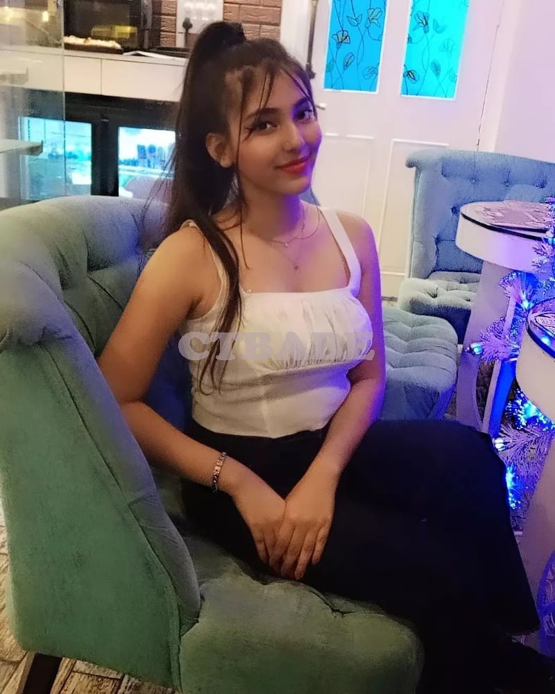 Anjali Top class model Photo 1 of 1